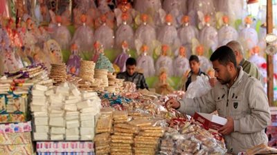 شاهد استعدادات منطقة السيدة زينب للاحتفال بالمولد النبوي الشريف 