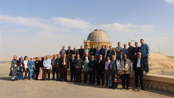 تدريب شباب الفلكيين