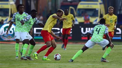 الشوط الأول| منتخب الكاميرون يتقدم على نيجيريا بهدفين