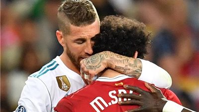 كامل أبو علي يوضح حقيقة مغادرة صلاح لمعسكر المنتخب لزيارة راموس (صور)