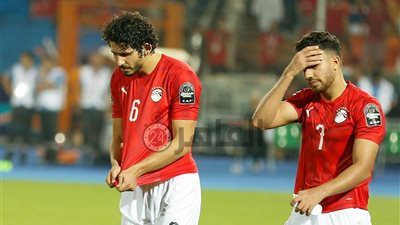 عقب الخروج من أمم إفريقيا.. لاعبو منتخب مصر يغادرون فندق الإقامة بسياراتهم الخاصة