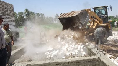 محافظة سوهاج: إزالات فورية لـ 25 حالة تعدي في المهد خلال أسبوع (صور)