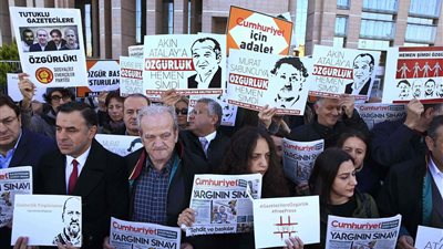 اتحاد الصحفيين الأتراك يقاضي مركز أبحاث موالي لأردوغان بتهمة التحريض (صورة)