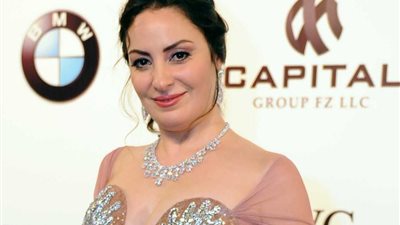 نرمين الفقي تسخر من صورة بطاقة الرقم القومي بهذه الطريقة!