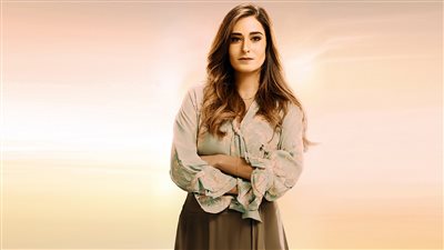 أول صورة لـ”أمينة خليل” بعد انضمامها لفيلم “لص بغداد” مع محمد إمام (صورة)