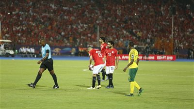 مشاهد من دور الـ16 لأمم إفريقيا.. وداع الثلاثي الكبير.. إعجاز مدغشقر وبنين