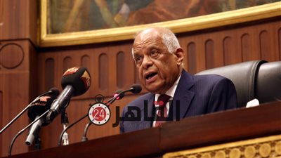 “عبد العال” للنواب بعد تصفيقهم: “احنا مش في مؤتمر ولا مباراة والقاعة يجب أن تحترم”