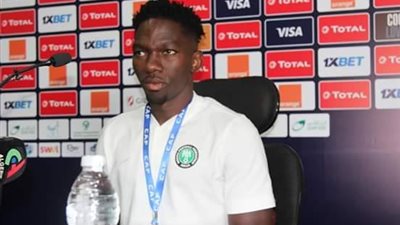 مدافع نيجيريا يحذر من خطورة منتخب الجزائر