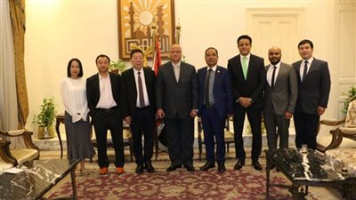 محافظ القاهرة يبحث مع وفد جمعية المستثمرين الصينين سبل تنمية العاصمة