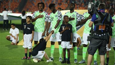 وفد حكومي نيجيري يؤازر منتخب بلاده أمام الجزائر في نصف نهائي أمم إفريقيا