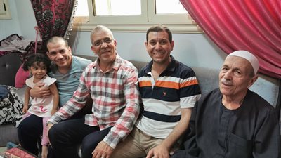 أبو تريكة يعلق على زيارة حفيظ دراجي لمنزل أسرته بناهيا