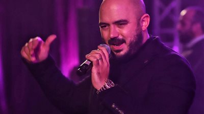 “نعم للتنمر علي العسيلي”.. حملة جديدة ضد العسيلي بعد إحراجه لأحد المعجبين (فيديو وصور)