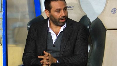 حازم إمام يهاجم قائد منتخب مصر: أخطأت في حق الجماهير
