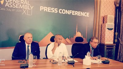 “الكاف” يحتفي بدور الأمن المصري في أمم إفريقيا ويشكر السيسي