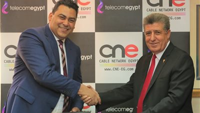 “المصرية للاتصالات” توقع شراكة مع “CNE”  لإتاحة خدمات التليفزيون عبر الإنترنت