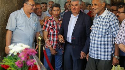 ذكرى 23 يوليو.. نجل جمال عبد الناصر يوجه رسالة للمصريين والعرب من أمام ضريحه (فيديو)