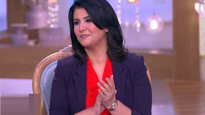 شاهد منى الشاذلي في أحدث جلسة تصوير استعدادا لموسم جديد من “معكم” (صور)