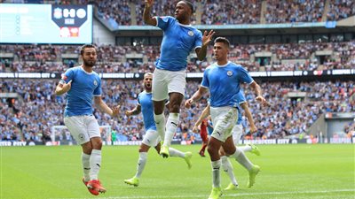 “ستيرلينج” يتقدم لمانشستر سيتي بالهدف الأول في مرمى ليفربول