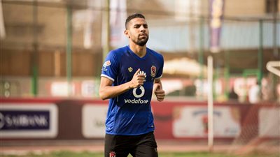 مصدر بالأهلي يكشف حقيقة تمرد مؤمن زكريا