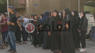 إغماء وصراخ وعويل.. مشهد استلام أهالي شهداء حادث معهد الأورام جثامين ذويهم (فيديو)