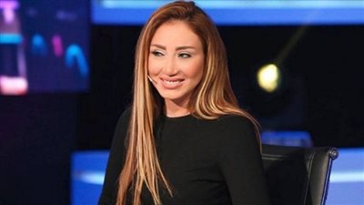 شاهد ريهام سعيد في محاولتها الأولى لـ”ذبح عجل” (فيديو)