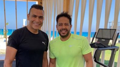 تعرف على تحدي عصام الحضري لمحمد حماقي في الجيم (صورة)