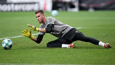 تعرف على الحارس الثالث لـ ليفربول بعد إصابة أليسون وأدريان