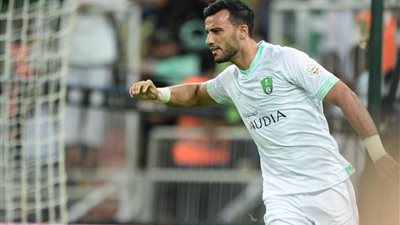 أول رد من النادي الأهلي على التفاوض مع عمر السومة