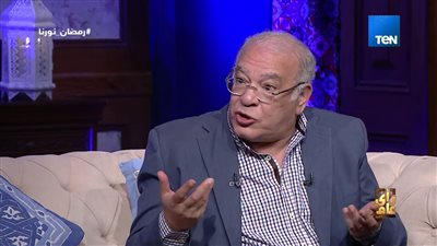 “بعد غلق مطعم سوري”.. صلاح عبد الله يحذر: “خدوا بالكم من اللي عايزينها نار” (صورة)