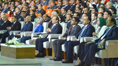 الرئيس السيسي يشهد احتفالات وزراة التعليم العالي بعيد العلم (بث مباشر)