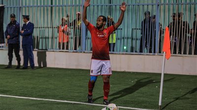 الأهلي يعلن تمسكه بوليد سليمان وينفي وصول أي عروض لشرائه