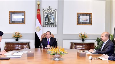 السيسي يوجه بتفعيل آليات صندوق تكريم شهداء ومصابي العمليات الإرهابية