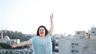 اتجوزت وعرفت رجالة حلوة.. فتاة ترد على ريهام سعيد بجلسة تصوير (صور)