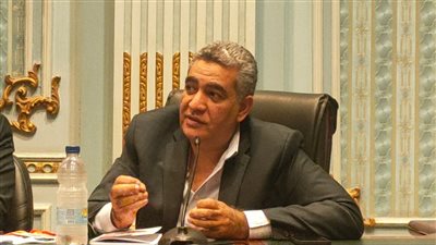 أحمد مجاهد يكشف حقيقة استقالته من اتحاد الكرة | خاص 