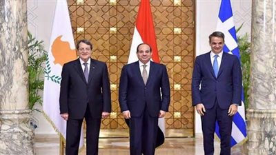  السيسي يتوجه إلى أثينا للمشاركة في القمة الثلاثية بين مصر واليونان وقبرص