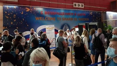 السفير البريطاني: آلاف السياح يتوافدون على مصر أسبوعيًا منذ عودة الرحلات مطلع أكتوبر