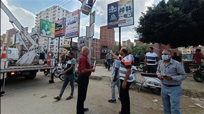 140 محضر بحملة إزالات وإشغالات على طريق مستشفي دسوق العام بكفر الشيخ | صور 