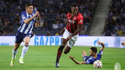 ميلان يسقط في فخ الهزيمة أمام بورتو بـ دوري أبطال أوروبا