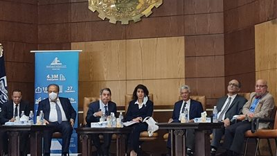 المالية: تشكيل غرفة عمليات بالجمارك لحل معوقات منظومة التسجيل المسبق للشحنات 