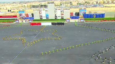 السيسي يشهد عرضًا للدراجات الهوائية خلال حفل تخريج دفعة من طلبة كلية الشرطة