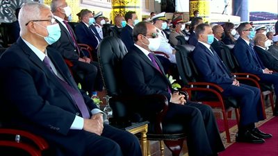 الرئيس السيسي يشاهد عروضا متنوعة لطلبة كلية الشرطة