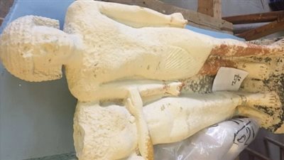 مصدر يكشف حقيقة العثور على 7 تماثيل أثرية بمنطقة سقارة 