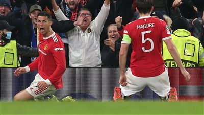 كريستيانو رونالدو يقود مانشستر يونايتد للفوز على أتالانتا في دوري أبطال أوروبا