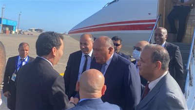 وزير الخارجية يصل إلى طرابلس للمشاركة في مؤتمر استقرار ليبيا