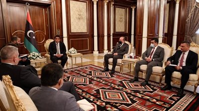 مؤتمر استقرار ليبيا.. المنفي يؤكد لرئيس وفد الأمم المتحدة إجراء الانتخابات في موعدها