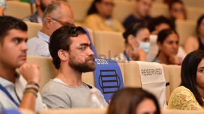 محمد مكاوي بعد تعافيه من الحادث: اخدت غرزتين والمهم إن بشرى بخير | فيديو