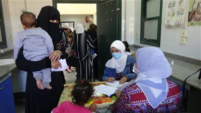 جامعة المنيا تنظم قافلة طبية لقرية جزيرة شيبة بـ أبوقرقاص