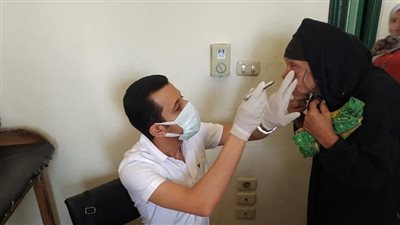صحة الغربية: توقيع الكشف الطبي على 1250 مواطنًا في قافلة طبية بالسنطة 