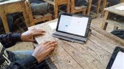 غدًا.. بدء توزيع أجهزة التابلت لطلاب الصف الأول الثانوي في الأقصر وأسوان والمنيا