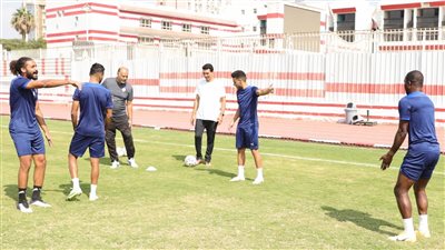 تدريبات بدنية وتقسيمة قوية للمستبعد من مواجهة الزمالك وتوسكر